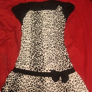 Amy Byer Dress size 10 black and white cute y2k leopard print
